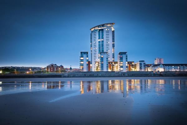 Apartment Holiday Home Swansea Swansea